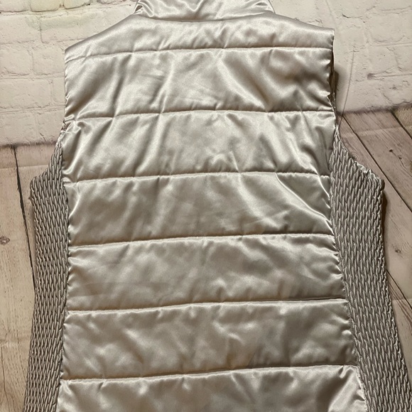 Liz Claiborne Metallic Silver Puffer Vest - Picture 2 of 4